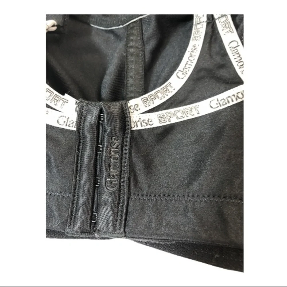 GLAMORISE No Bounce Cami Sports Bra Size 4…